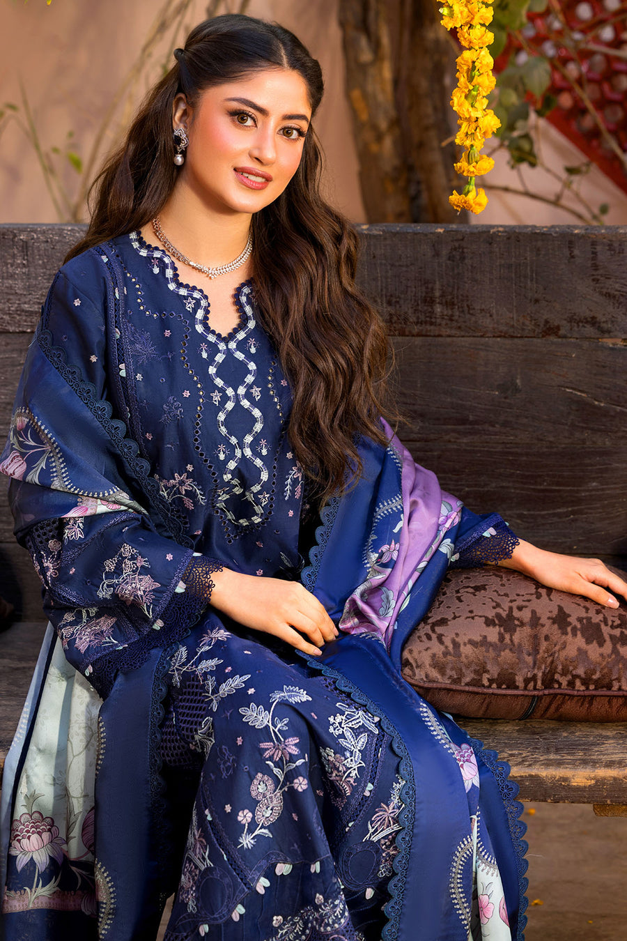 Motif Lawn Fancy
