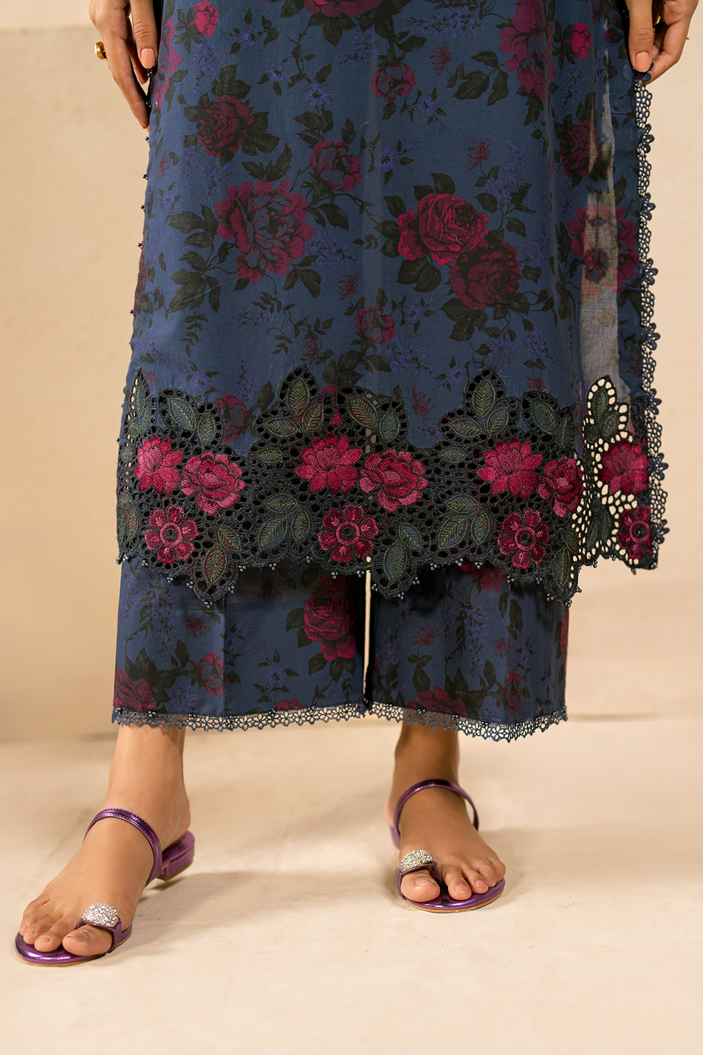 Iznik Lawn Fancy