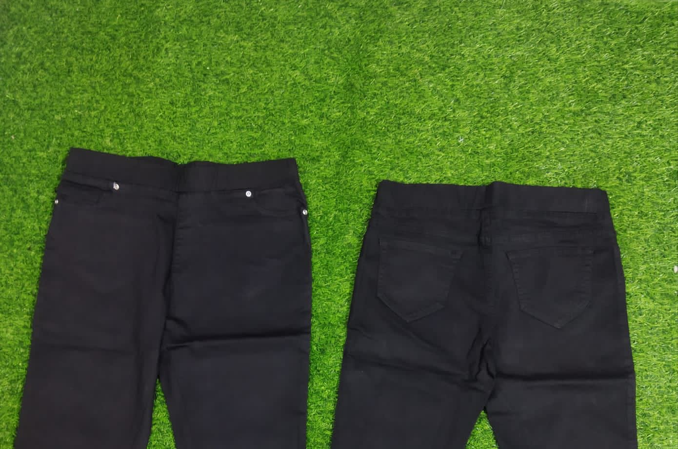 Beltless Stretchable Jeans