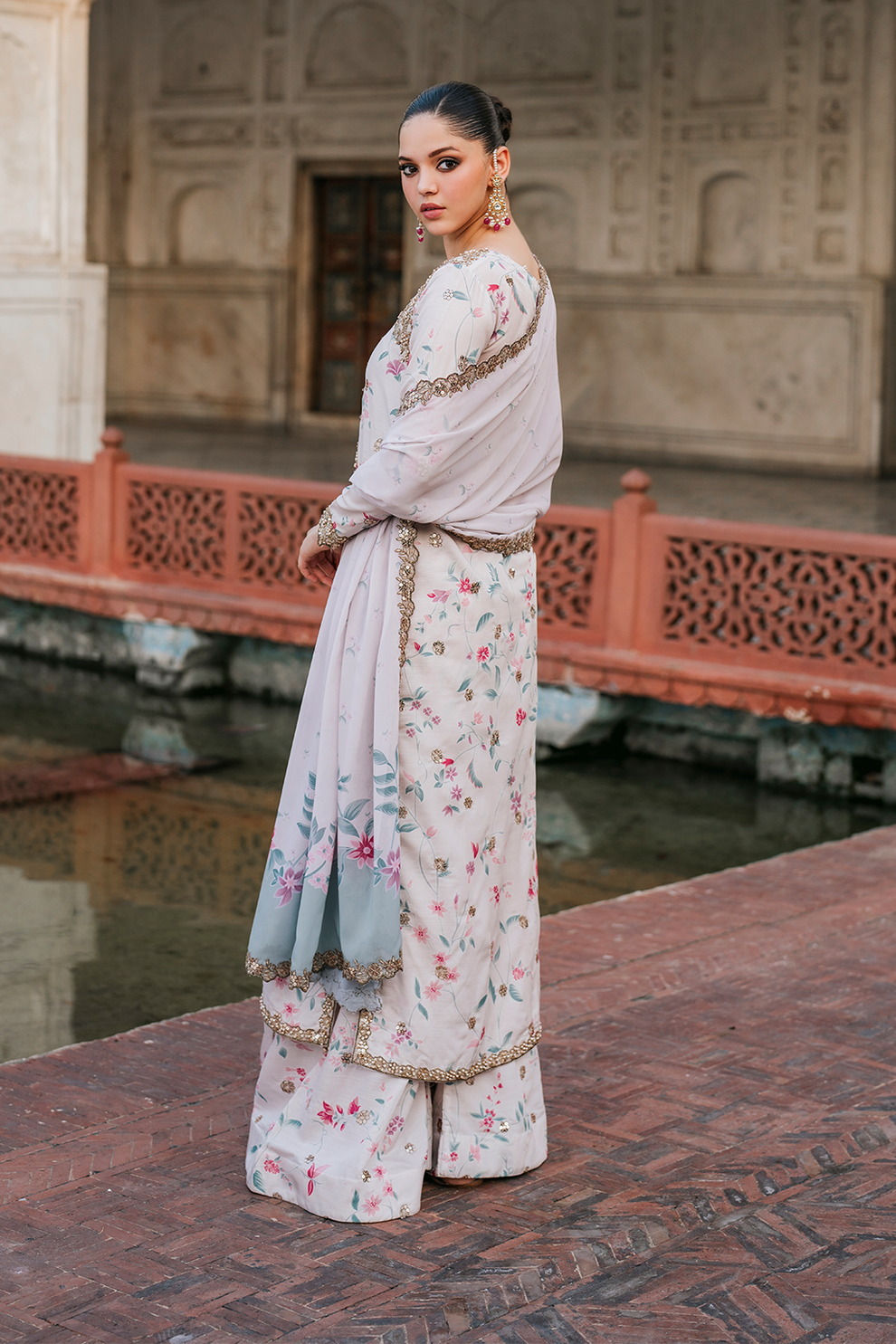 Iznik Lawn Fancy