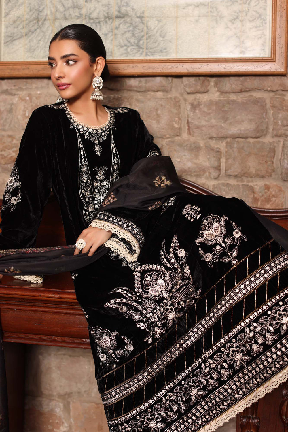 Sadia Velvet Fancy