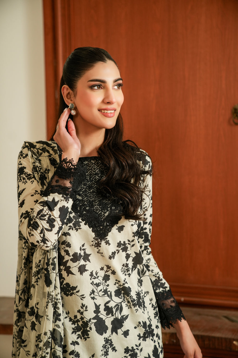 Aneela Lawn Fancy