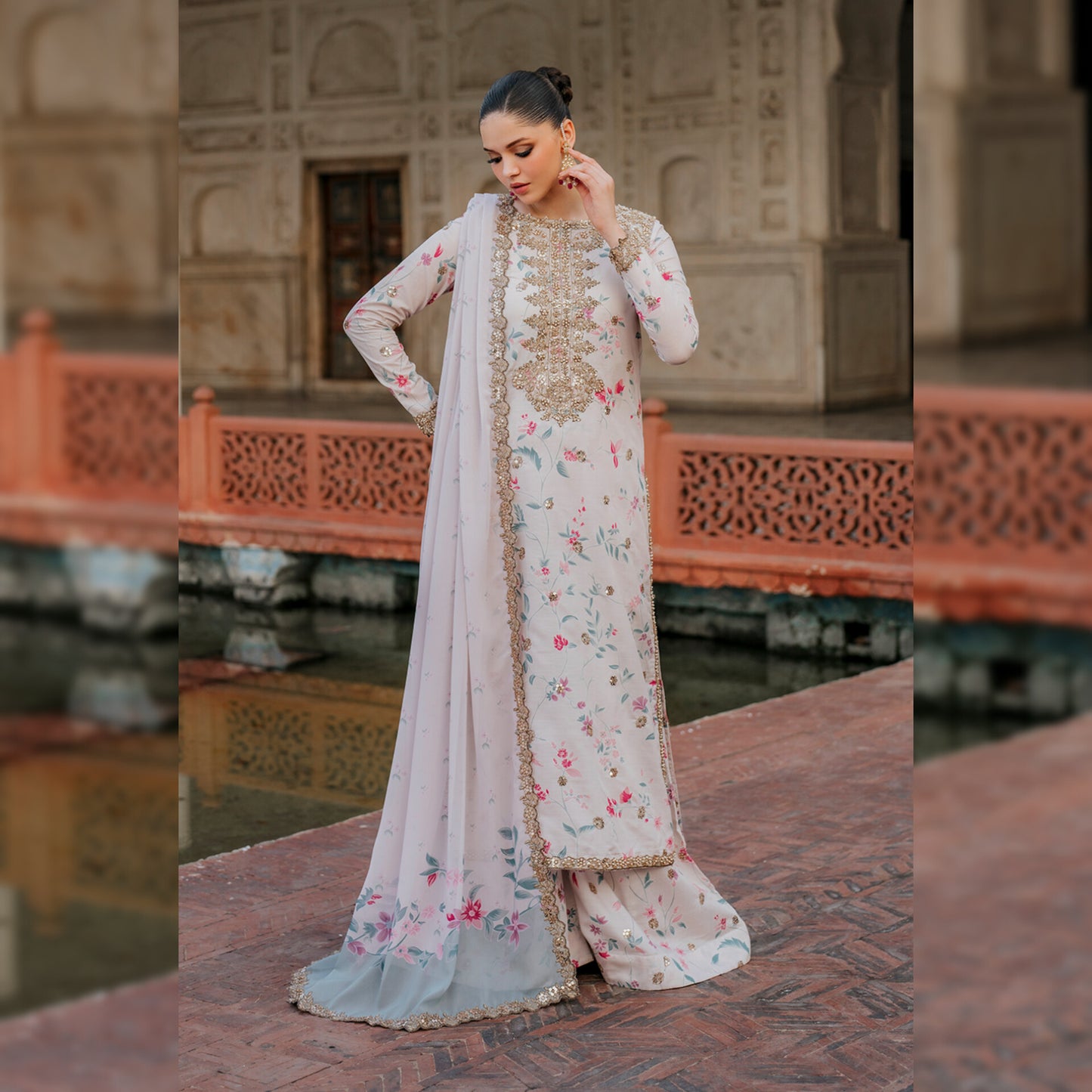 Iznik Lawn Fancy