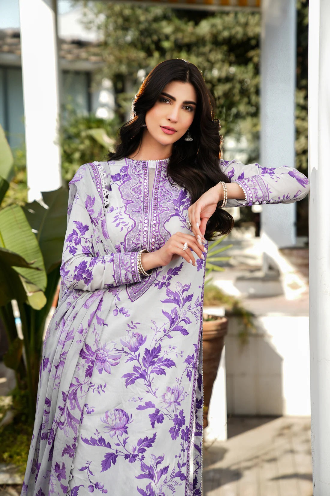 Aneela Lawn Fancy