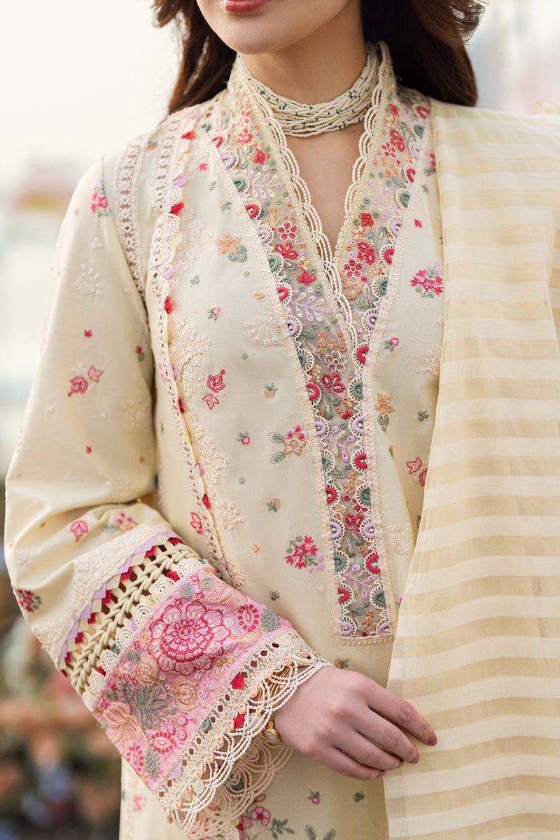 Qalamkar Lawn Fancy