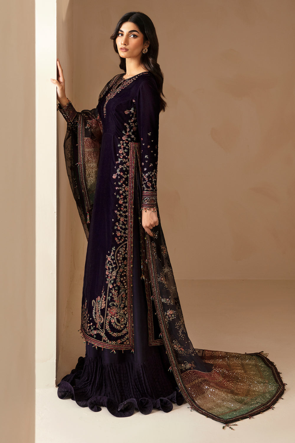 Jazmin Velvet Fancy