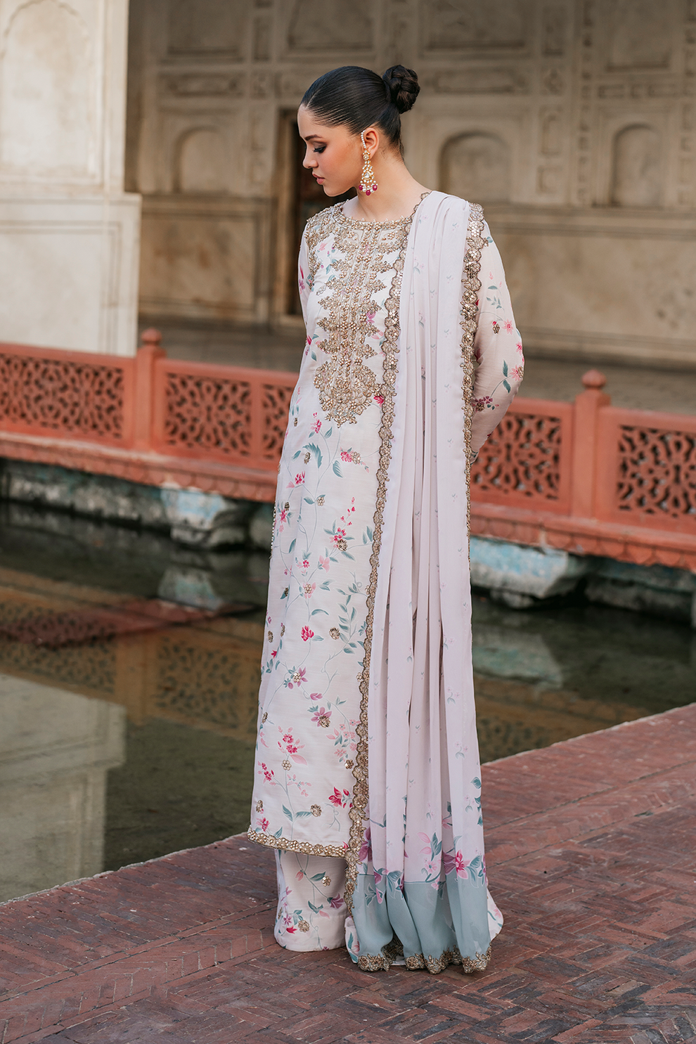 Iznik Lawn Fancy