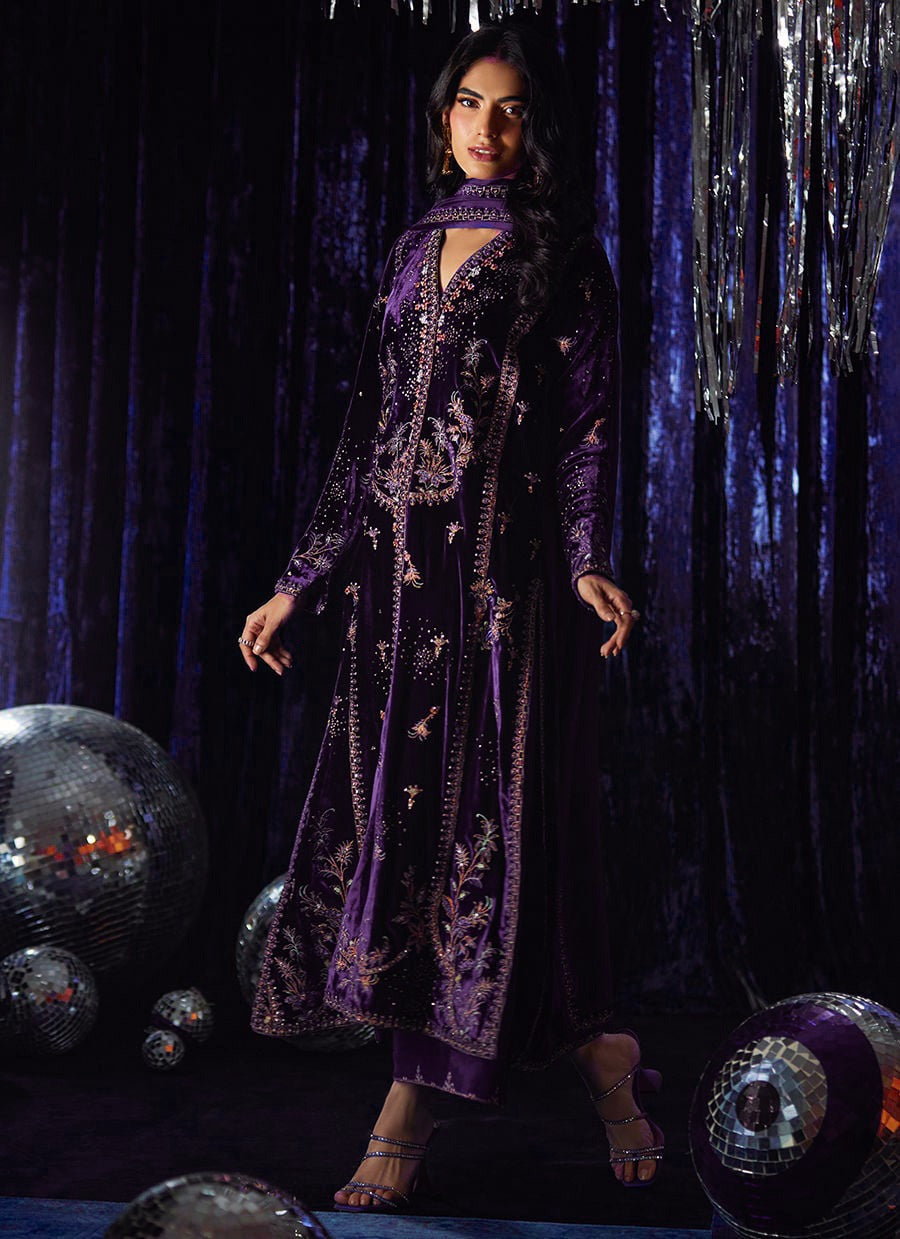 Farah Talib Velvet Fancy