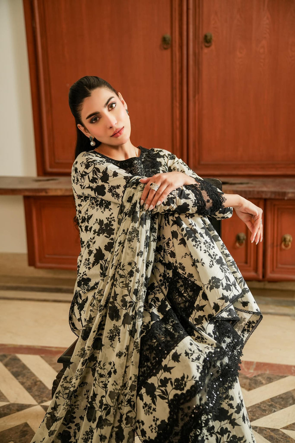 Aneela Lawn Fancy
