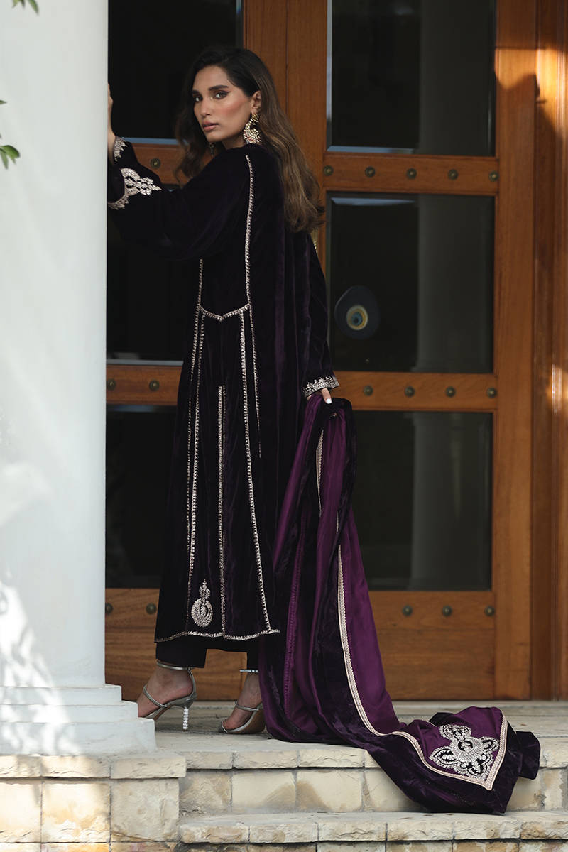 Farida Hasan Velvet Fancy