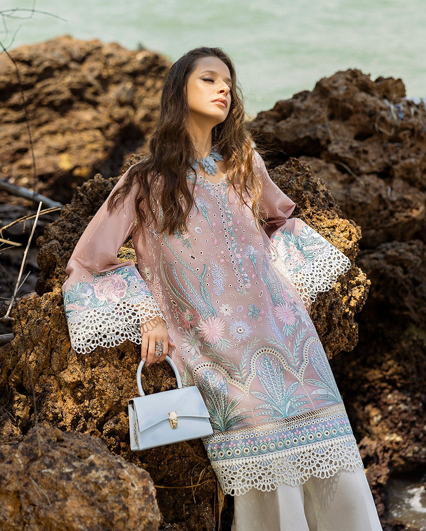 Qalamkar Lawn Fancy