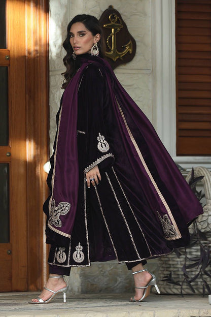 Farida Hasan Velvet Fancy