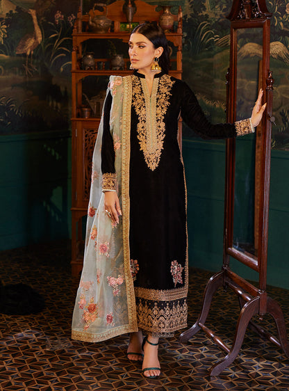 Zainab Chottani Velvet Fancy