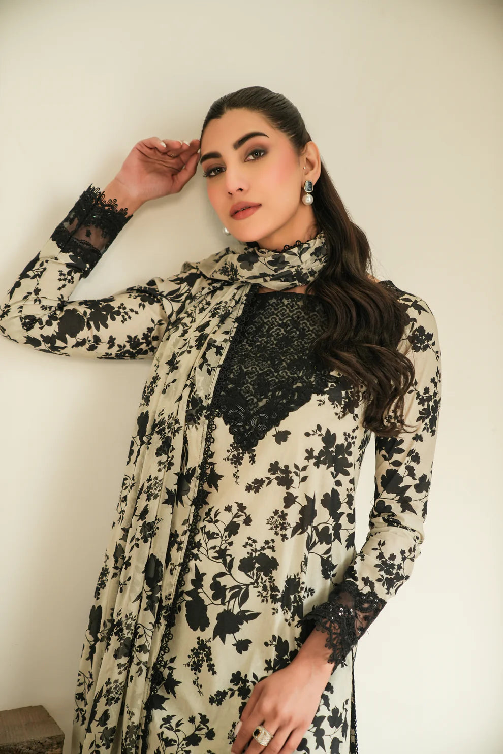 Aneela Lawn Fancy