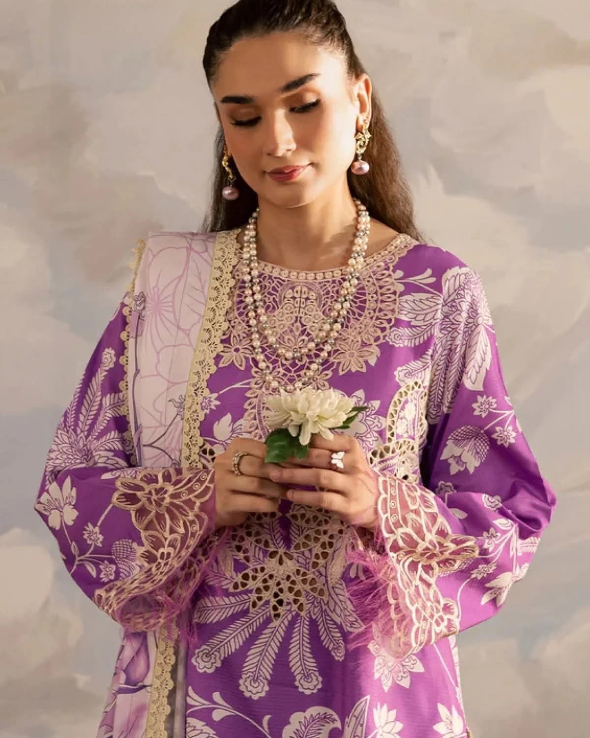 Mahnur Lawn Fancy