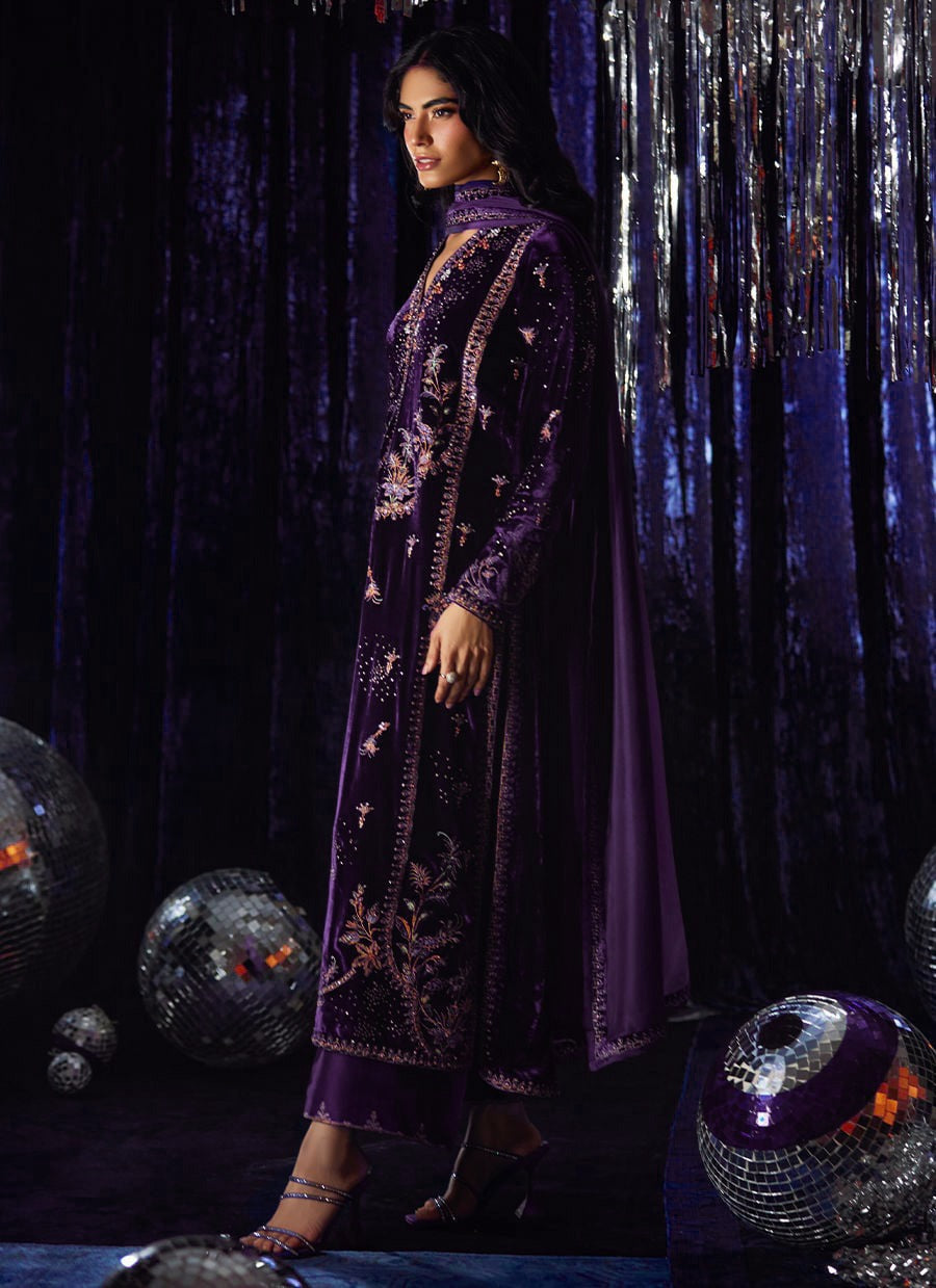 Farah Talib Velvet Fancy