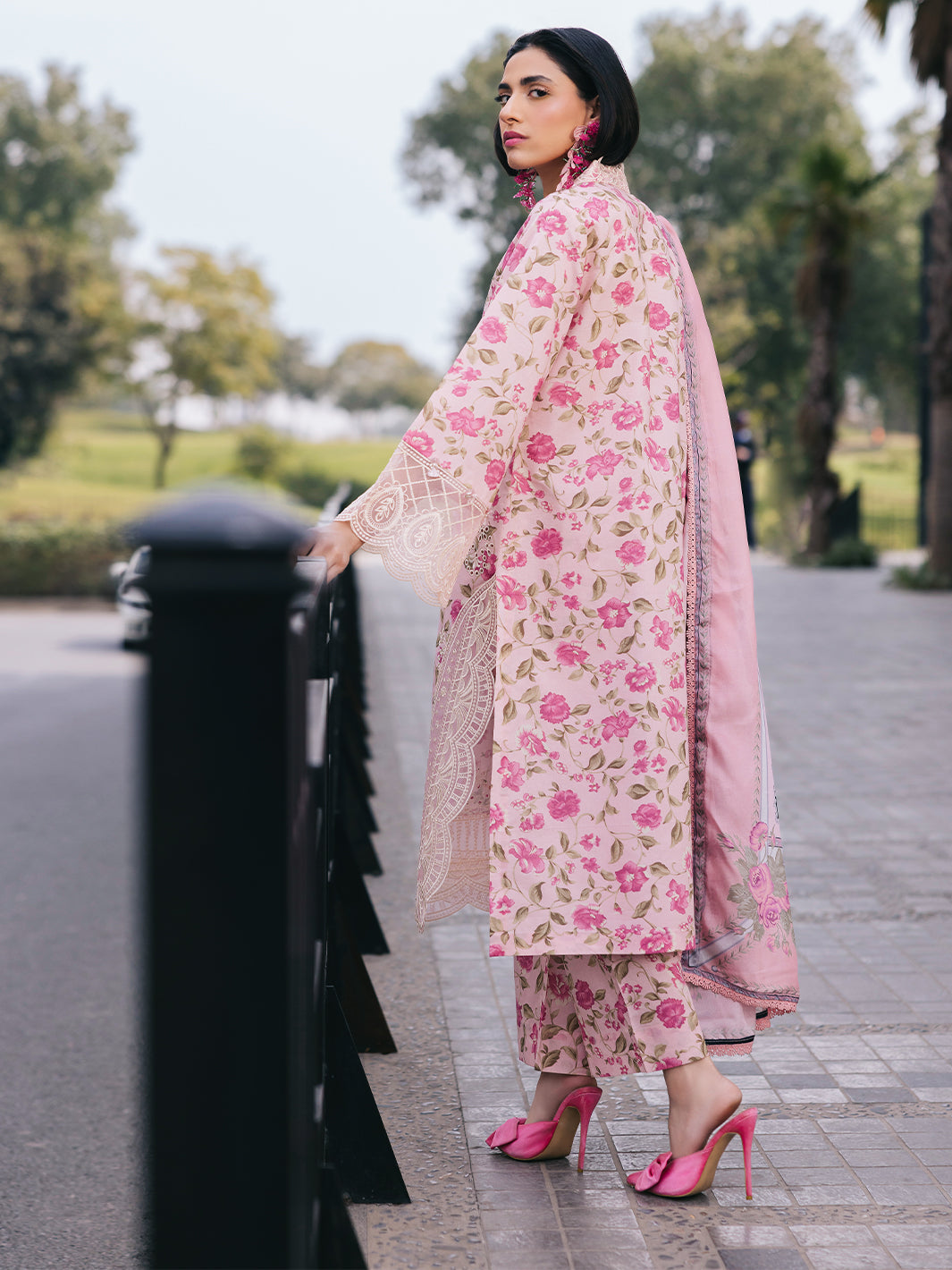 Mahnur Lawn Fancy