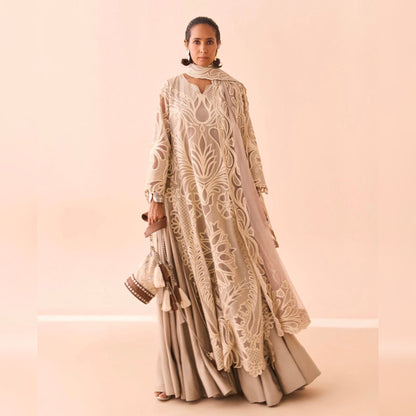 Iqbal Hussain Lawn Fancy