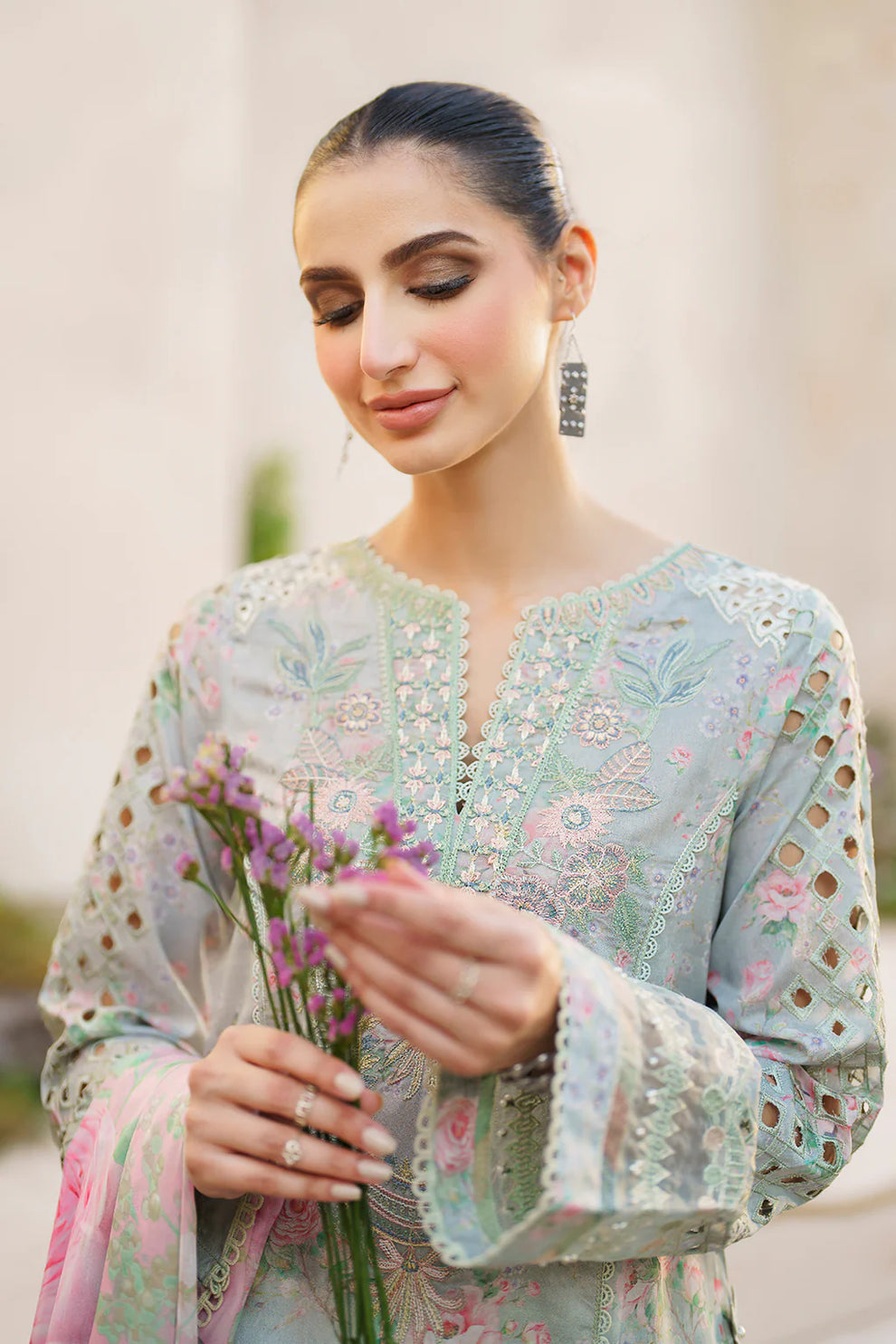 Iznik Lawn Fancy