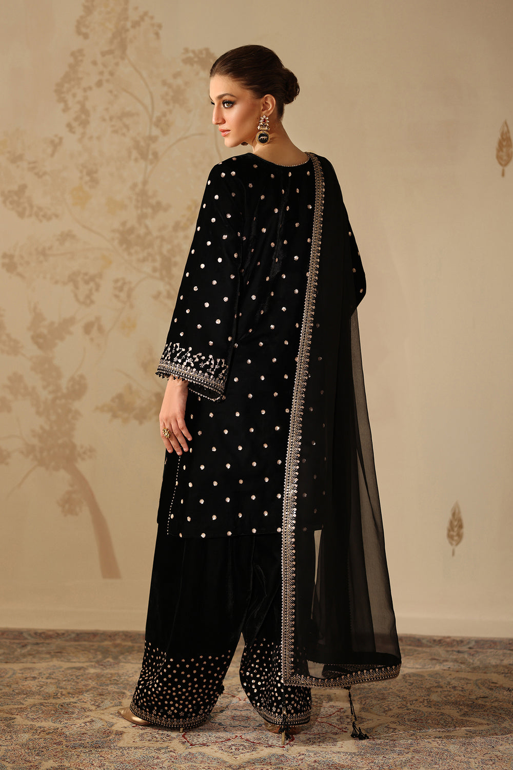 Baroque Velvet Fancy
