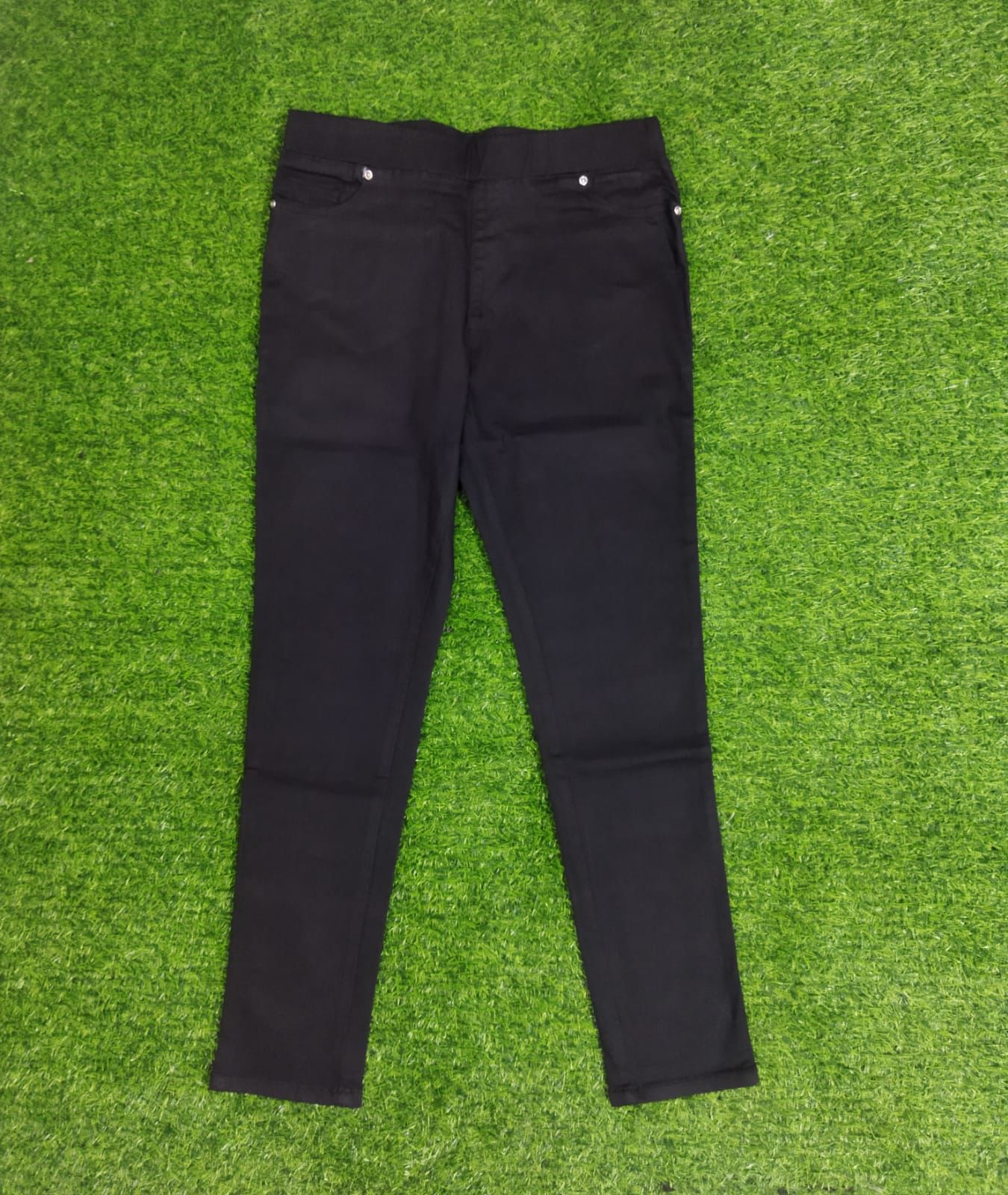 Beltless Stretchable Jeans