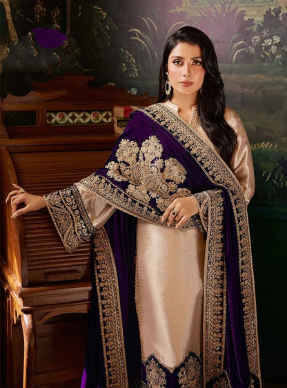 Zainab Chottani Fancy